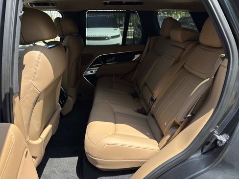 New 2026 Land Rover Range Rover SE AWD/4WD image 14