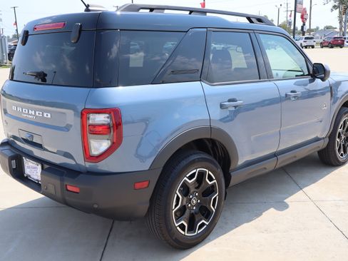 Used 2025 Ford Bronco Sport Outer Banks w/ Outer Banks Tech Package+ AWD/4WD image 5