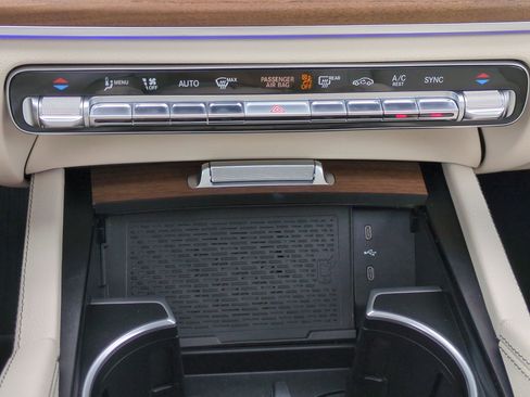 Certified 2025 Mercedes-Benz GLE 350 4MATIC image 26