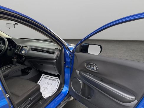 Used 2018 Honda HR-V EX image 19