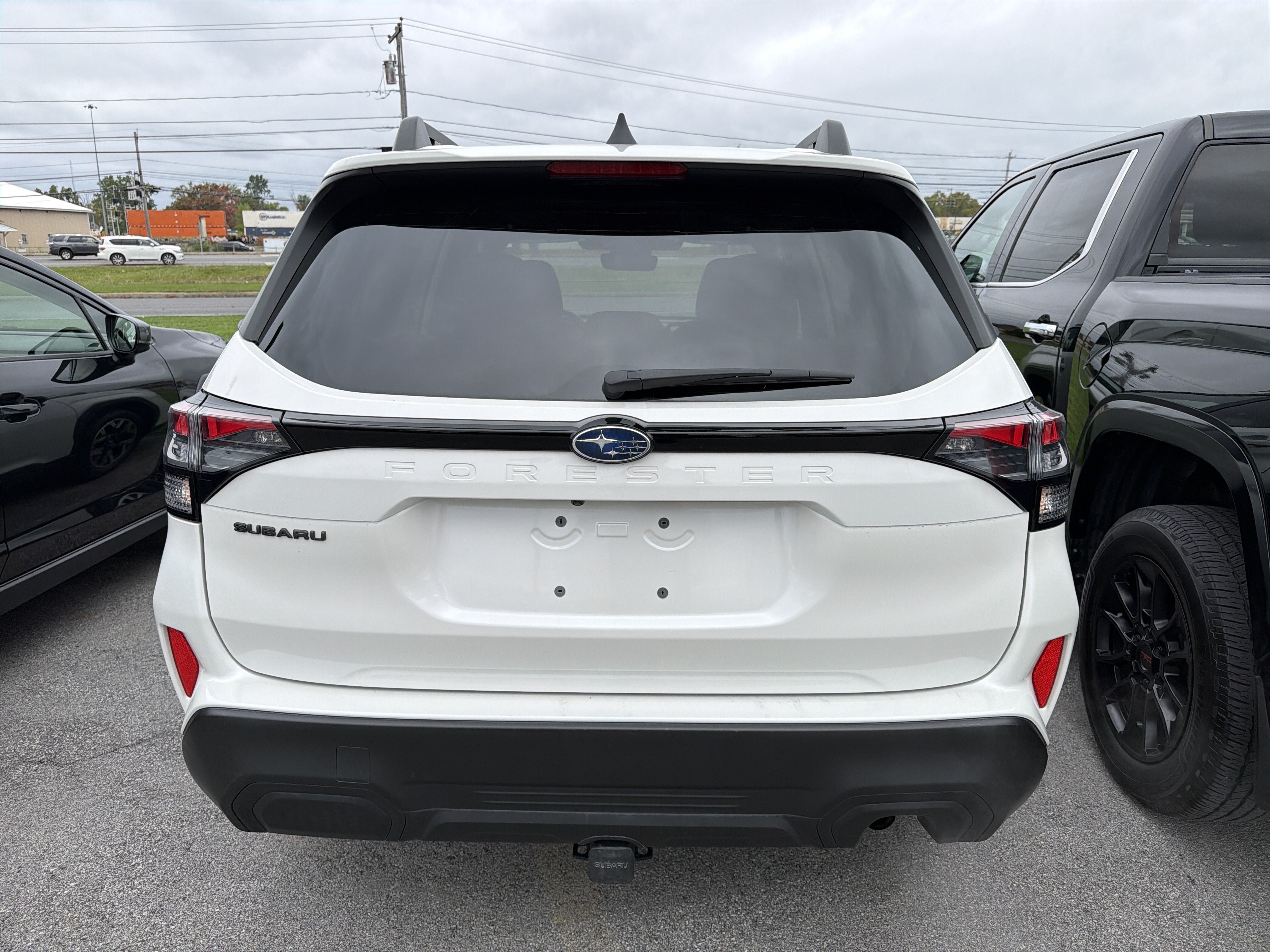 Used 2025 Subaru Forester Premium w/ Convenience Package #2 AWD/4WD image 6