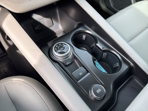 New 2026 Ford Explorer Active w/ Active Comfort Package image 29