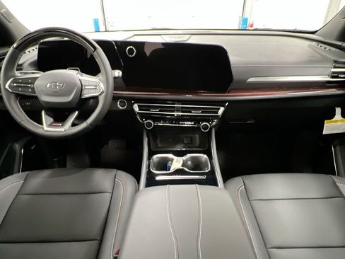 New 2026 Chevrolet Traverse Z71 w/ Enhanced Driving Package image 10