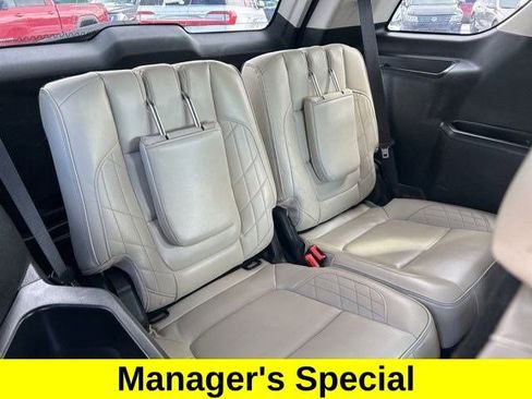 Used 2019 Ford Explorer Platinum image 43