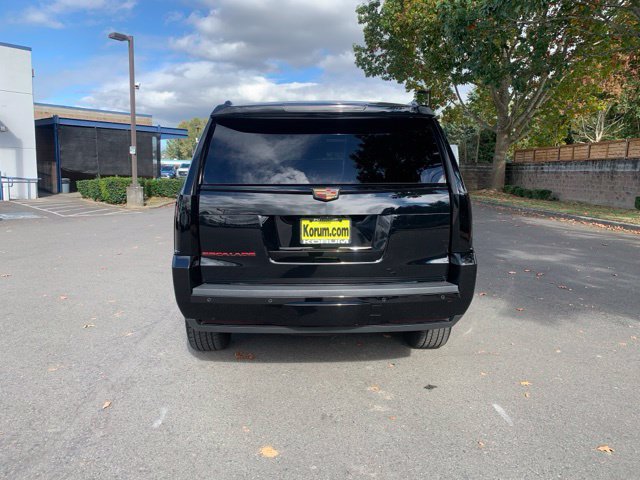 Used 2019 Cadillac Escalade Premium Luxury w/ Escalade Sport Edition AWD/4WD image 4