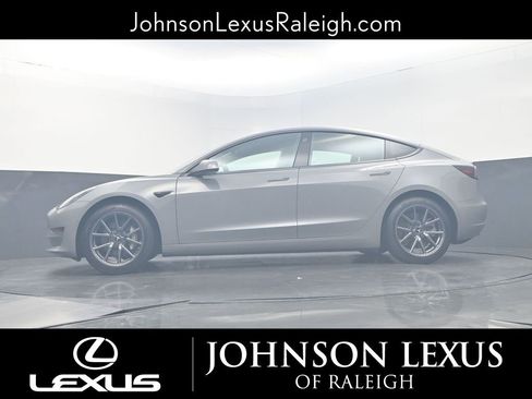 Used 2020 Tesla Model 3 Standard Range Plus image 21