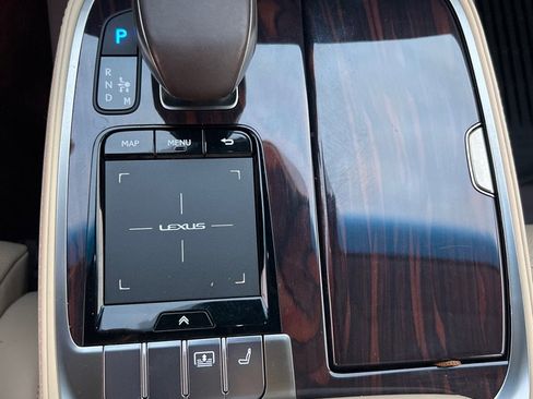 Used 2020 Lexus LS 500 AWD image 37