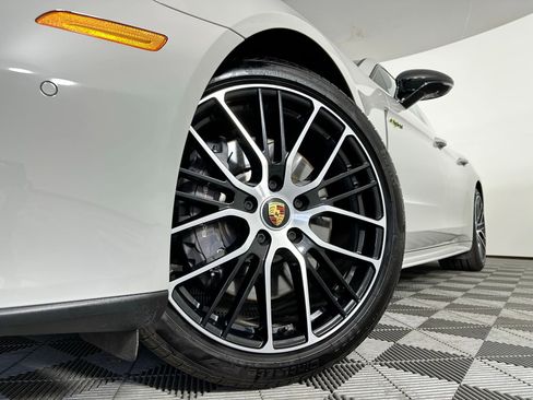Used 2023 Porsche Panamera 4 Platinum Edition w/ Smoking Package image 8