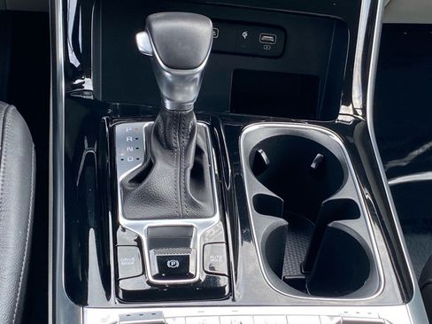 Used 2024 Kia Carnival SX Prestige FWD image 10