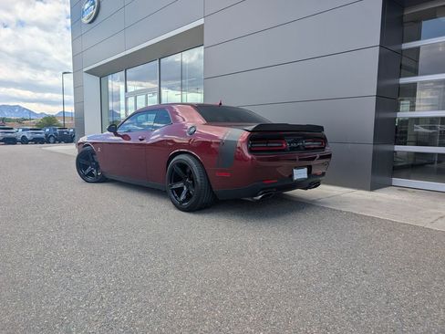 Used 2017 Dodge Challenger R/T Scat Pack w/ Leather Interior Group RWD image 3