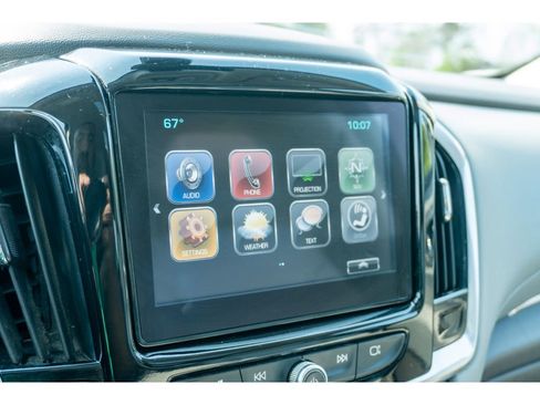 Used 2019 Chevrolet Traverse LT w/ LT Premium Package image 24