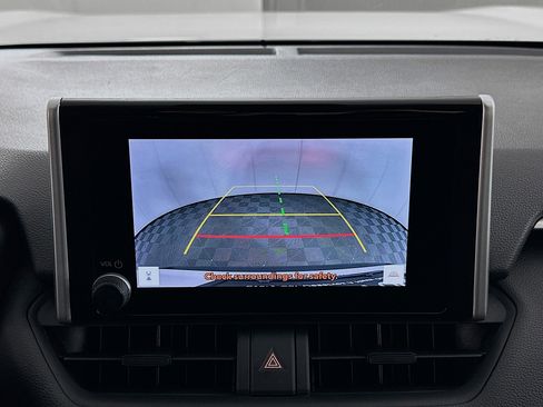 Used 2024 Toyota RAV4 LE image 21