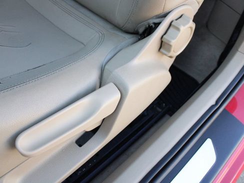 Used 2012 Volkswagen Beetle 2.5 FWD image 5