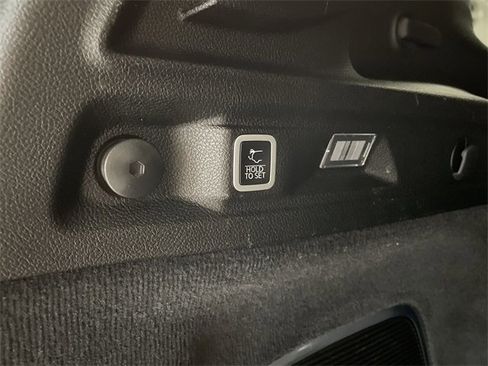 Used 2023 Jeep Grand Cherokee L Overland w/ Luxury Tech Group IV image 16