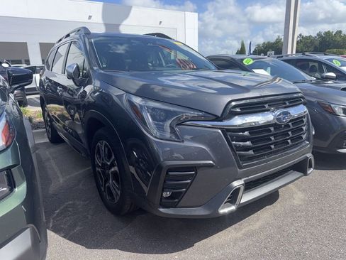 Used 2023 Subaru Ascent Touring AWD/4WD image 3