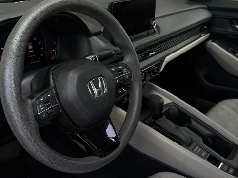 Used 2023 Honda Accord EX image 7
