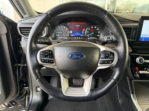 Used 2022 Ford Explorer Limited w/ Equipment Group 301A image 14