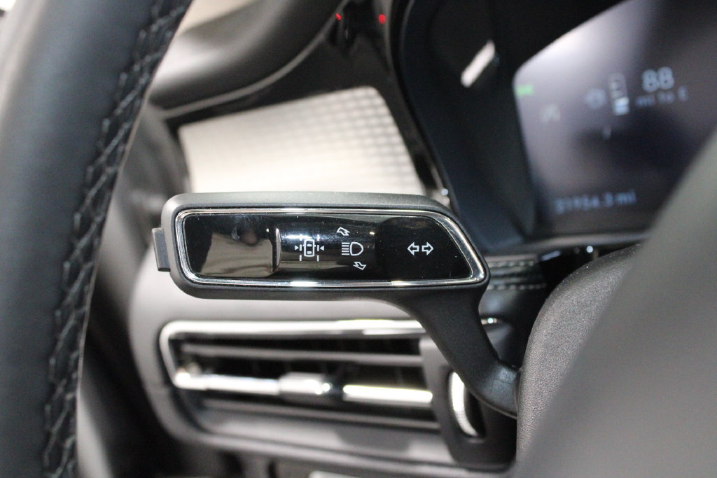Used 2023 Lincoln Corsair AWD w/ Equipment Group 101A image 26