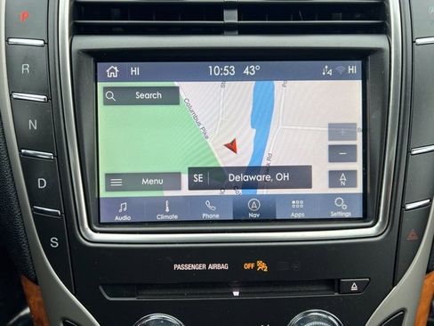 Used 2020 Lincoln Nautilus Reserve image 16