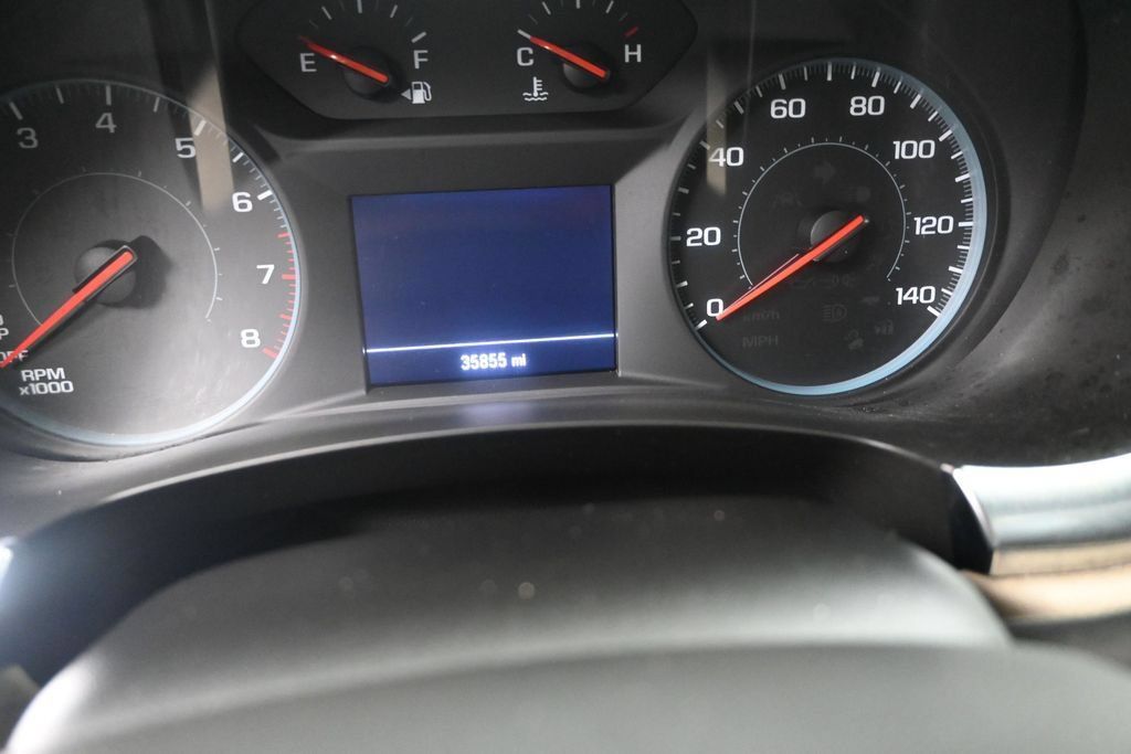 Used 2023 Chevrolet Traverse LS FWD image 12