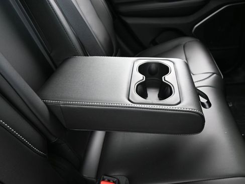 New 2026 Jeep Grand Cherokee Limited w/ Limited Altitude Package RWD image 37
