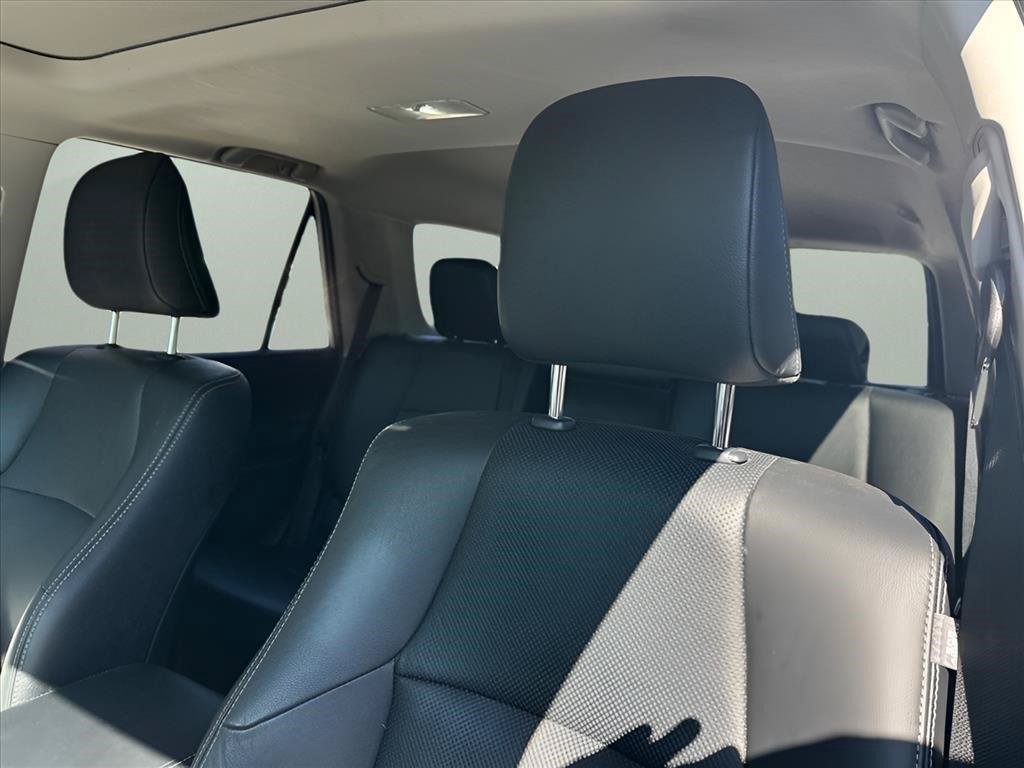 Used 2022 Toyota 4Runner Limited AWD/4WD image 24