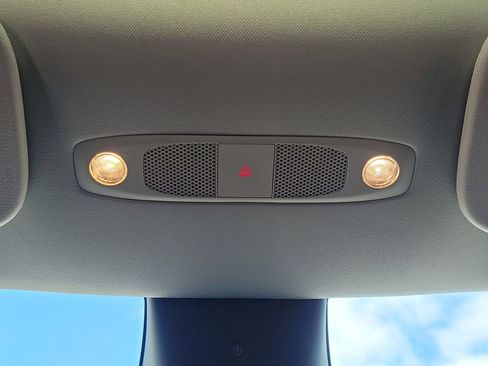 Used 2024 Tesla Model Y Long Range image 21