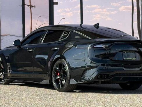Used 2020 Kia Stinger GT1 RWD image 7