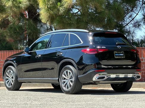 Used 2024 Mercedes-Benz GLC 300 image 7