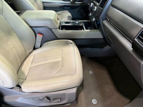 Used 2019 Ford Expedition Max Limited w/ Equipment Group 301A image 28