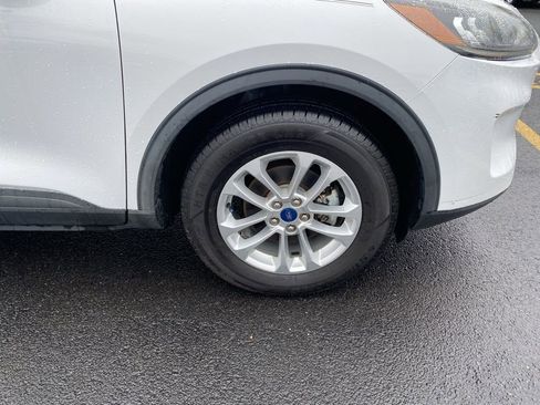 Used 2020 Ford Escape SE image 9