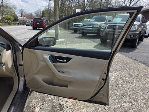 Used 2013 Nissan Altima 2.5 S image 26