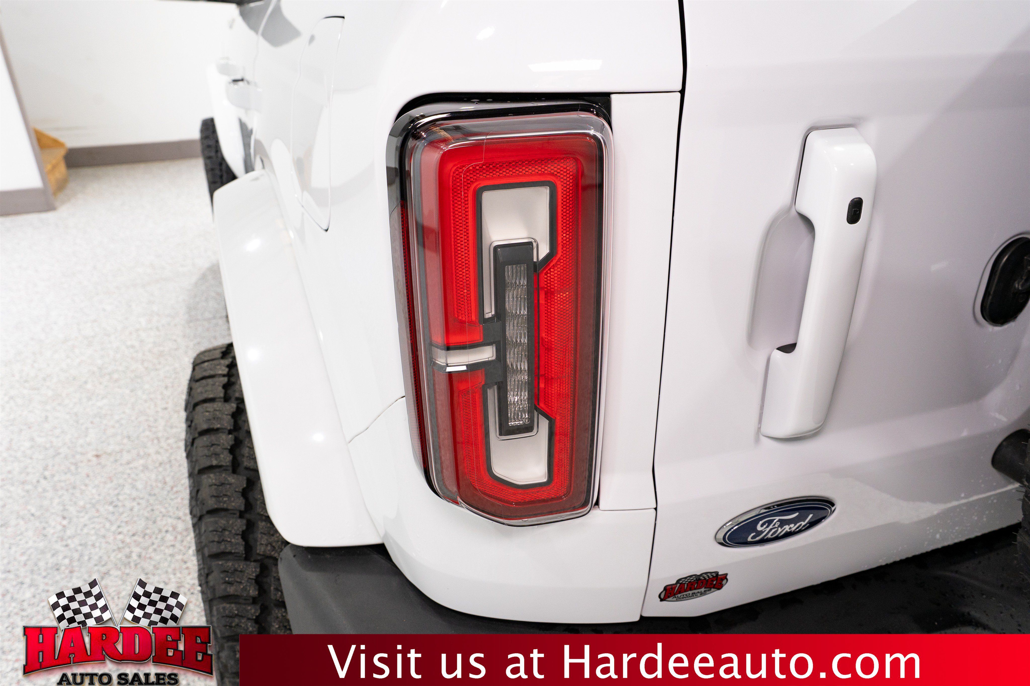 Used 2023 Ford Bronco Outer Banks AWD/4WD image 9