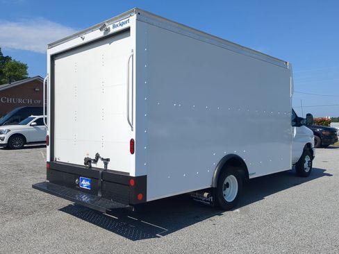 New 2025 Ford E-450 and Econoline 450 Super Duty w/ Power Equipment Group image 3