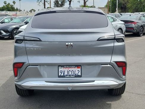 Used 2025 Buick Envista Avenir FWD image 36