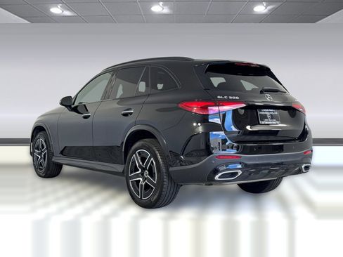 Certified 2023 Mercedes-Benz GLC 300 4MATIC image 3