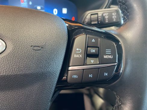 Used 2023 Ford Escape Platinum w/ Premium Technology Package image 21