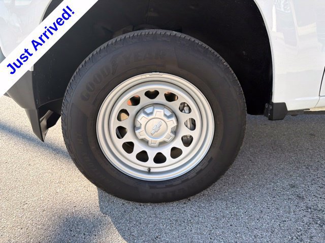 Used 2024 Chevrolet Colorado W/T w/ Safety Package RWD image 10