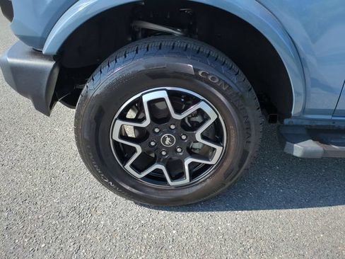 Used 2023 Ford Bronco Outer Banks AWD/4WD image 10