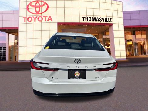 Used 2025 Toyota Camry XLE FWD image 6