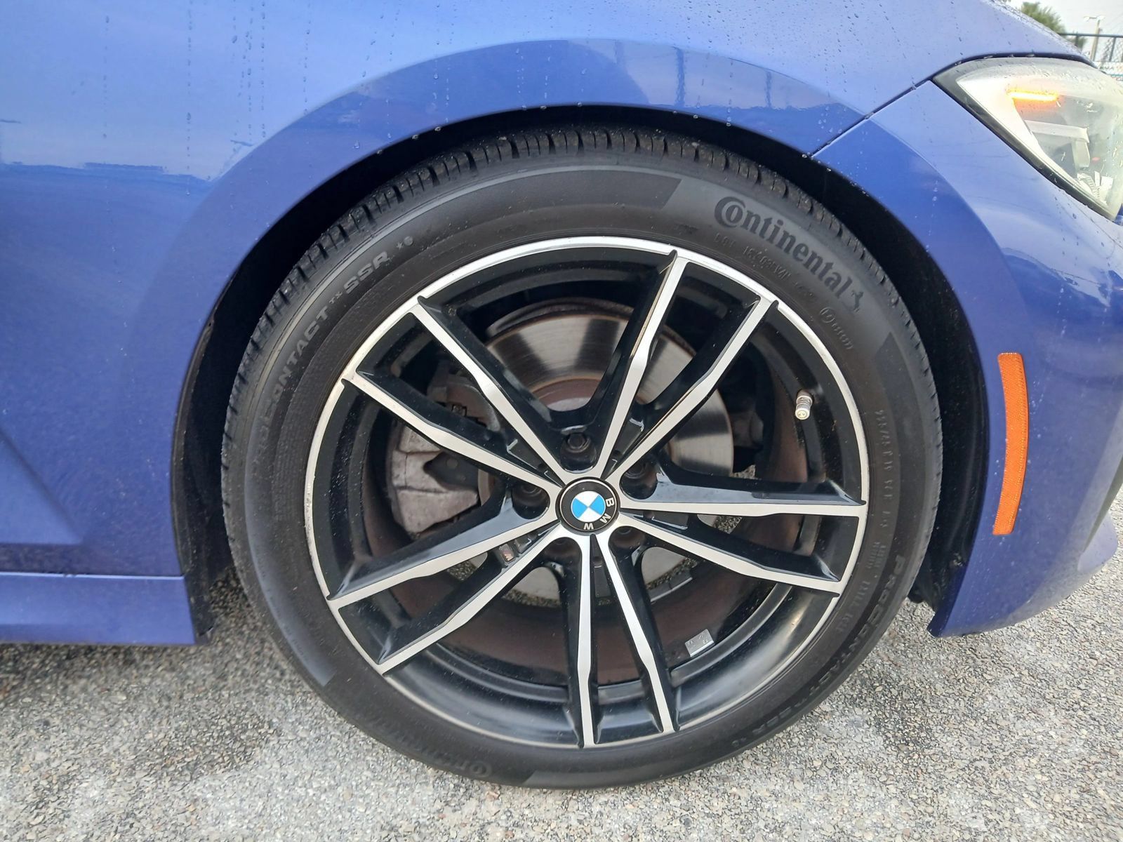 Used 2020 BMW 330i Sedan w/ M Sport Package RWD image 19