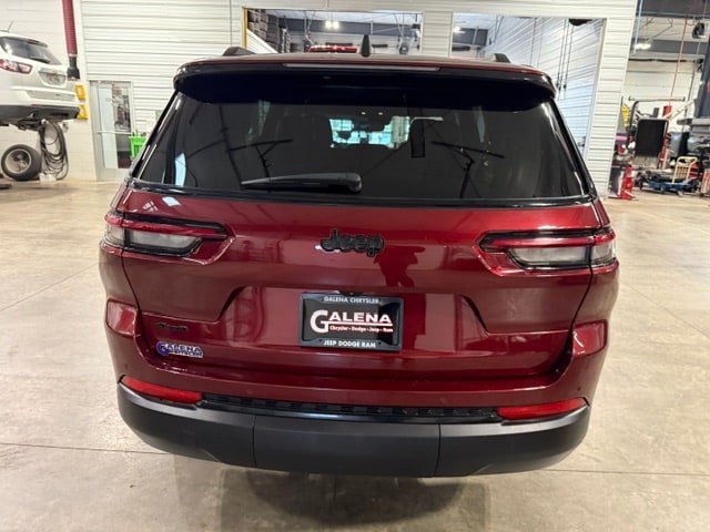 Used 2024 Jeep Grand Cherokee L Altitude AWD/4WD image 25