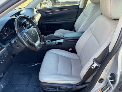 Used 2014 Lexus ES 350 image 20