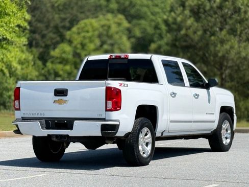 Used 2018 Chevrolet Silverado 1500 LTZ Z71 w/ LTZ Plus Package AWD/4WD image 10