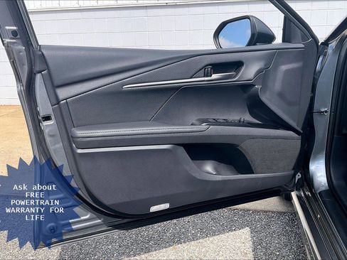 Used 2026 Toyota Camry XSE FWD image 28