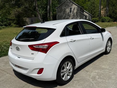 Used 2015 Hyundai Elantra GT FWD image 7