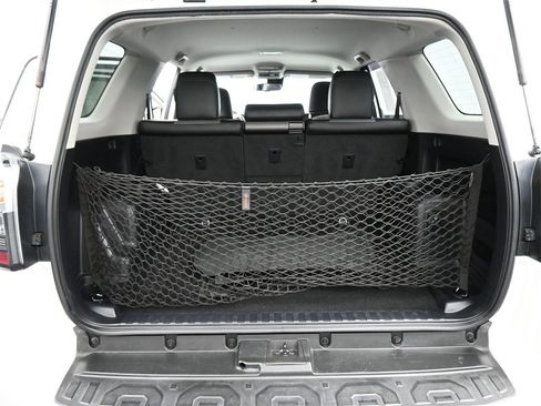 Used 2021 Toyota 4Runner SR5 Premium image 18