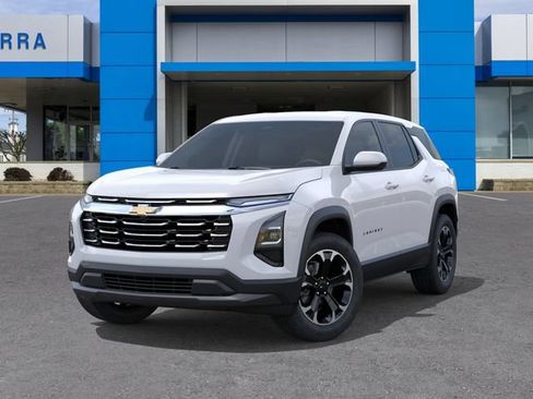 New 2026 Chevrolet Equinox LT w/ Convenience Package II AWD/4WD image 6