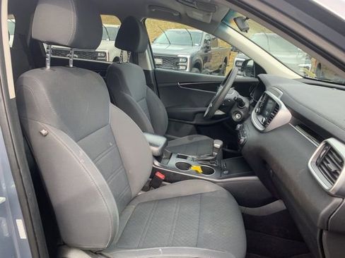 Used 2020 Kia Sorento L image 19