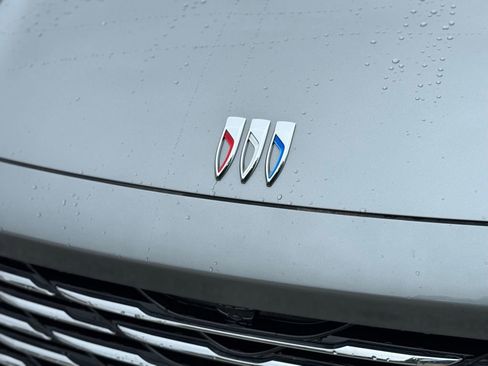 New 2025 Buick Envision Preferred image 6